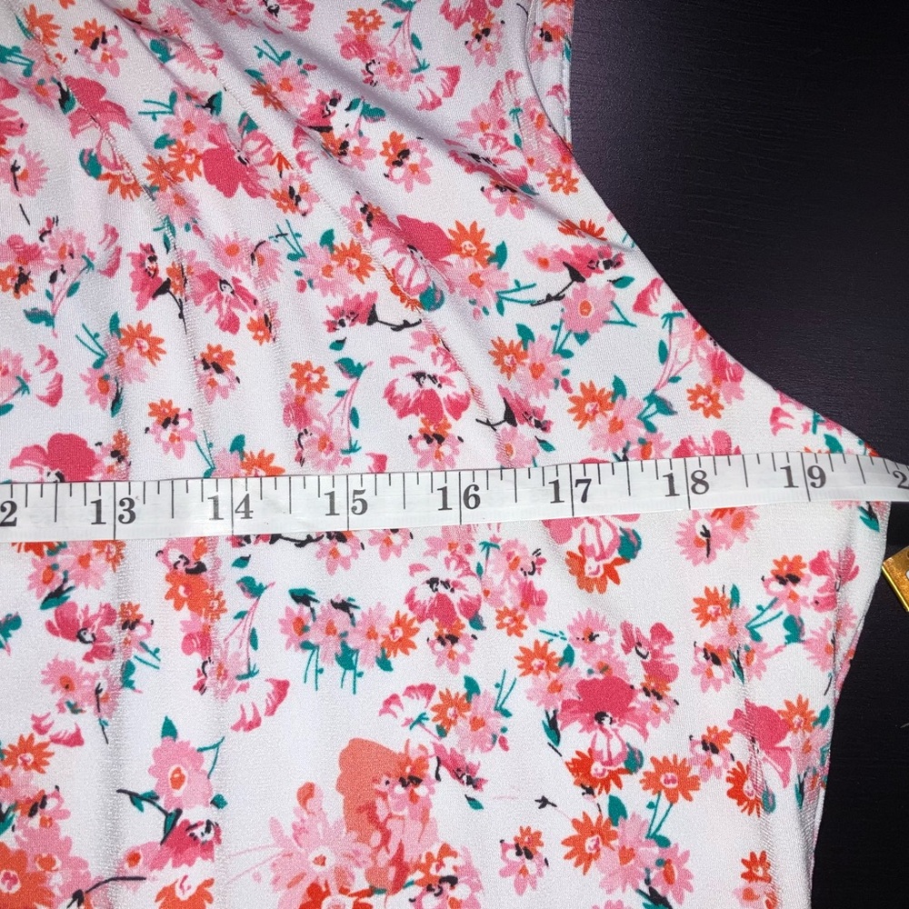 Calvin Klein Women’s XL sleeveless lightweight floral blouse - Picture 13 of 14